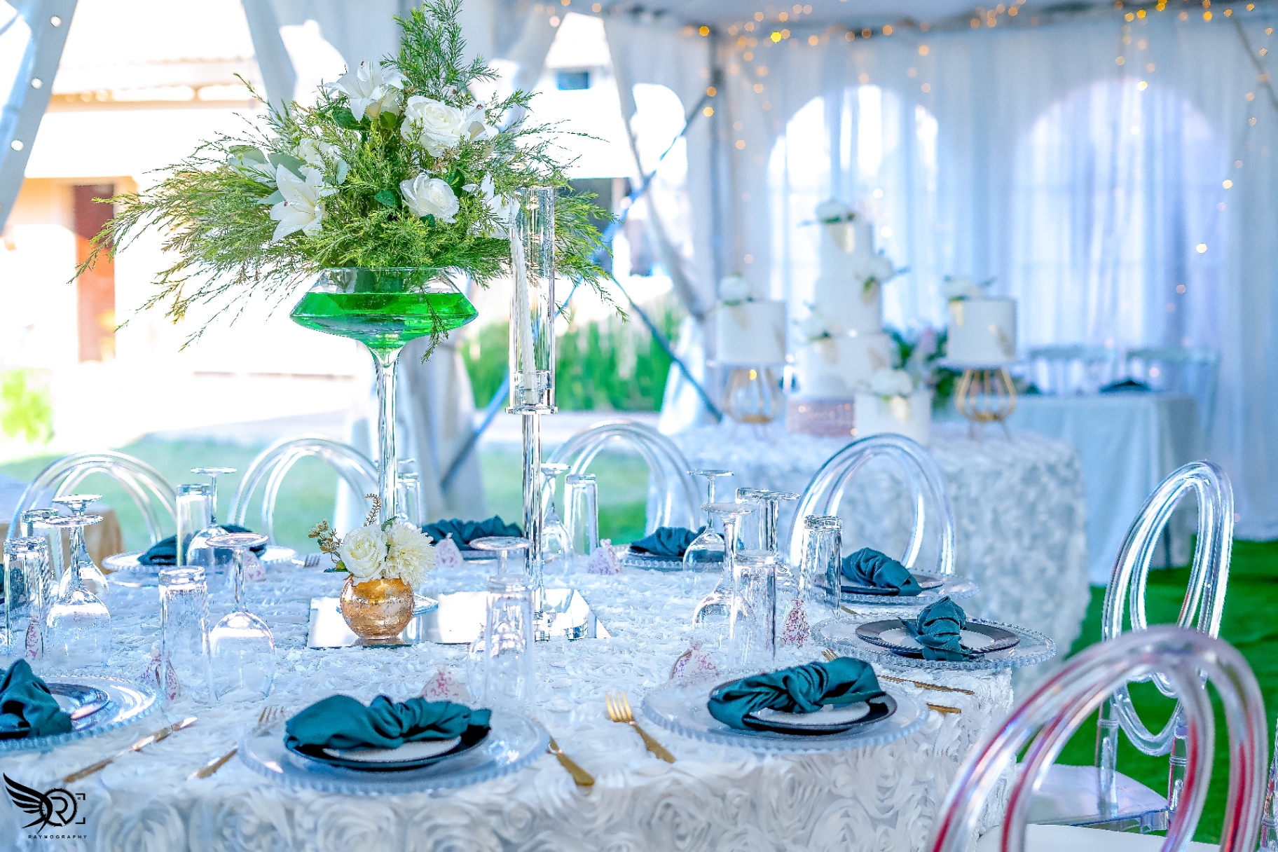 Emerald & Ivory Tablescape